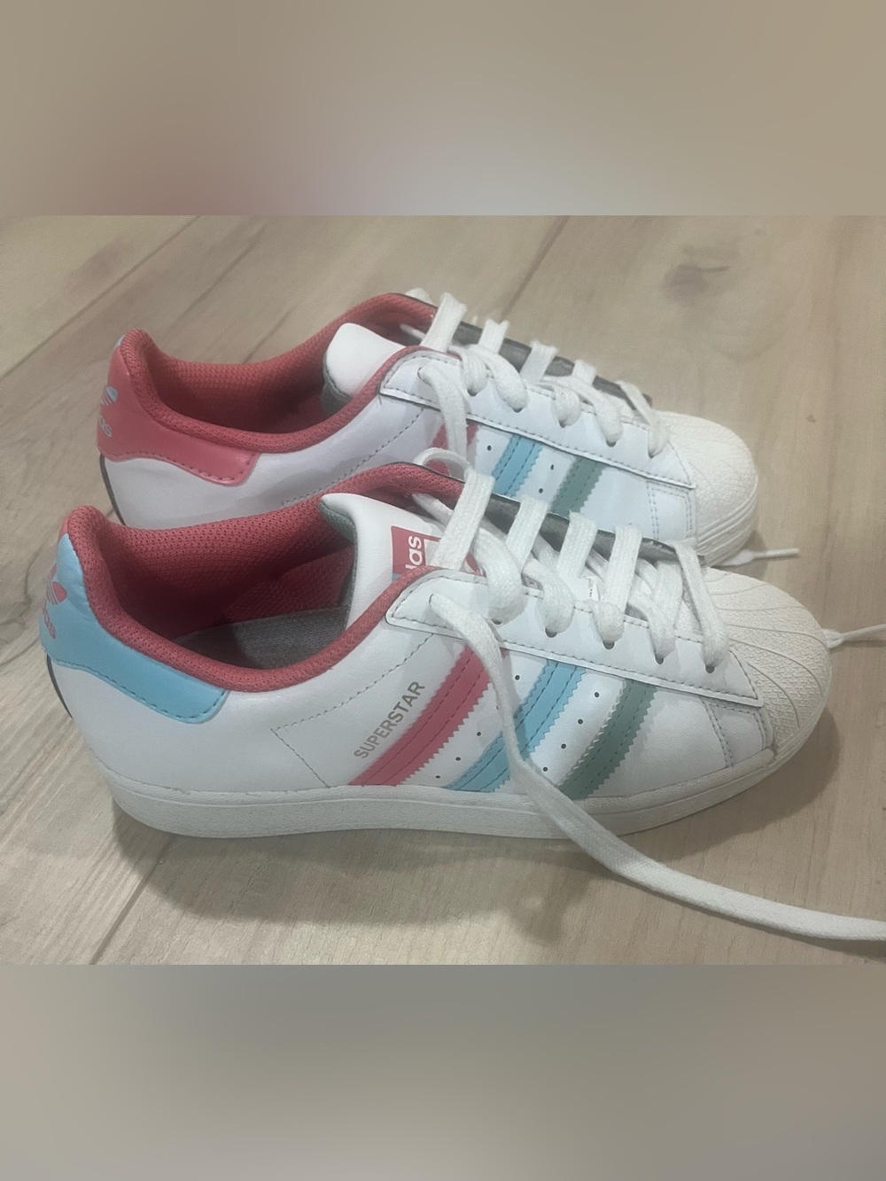 Adidas Superstar pastel!
